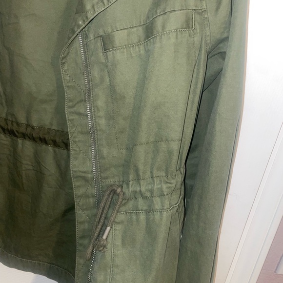 Olive Green Old Navy Jacket - Picture 2 of 8
